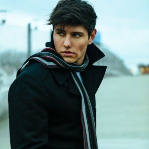 Meet your Posher, Julian